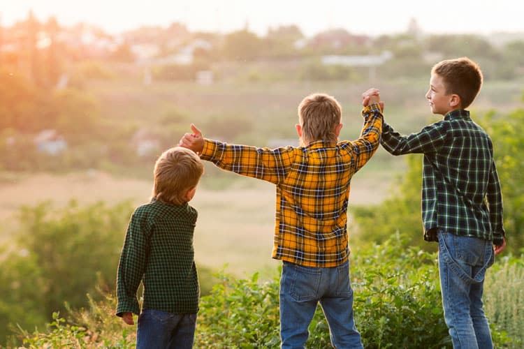App per localizzare i figli: opportunità e insidie legali