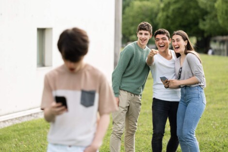 SOS Adolescenza: quando rivolgersi a un investigatore privato può essere un atto d'amore